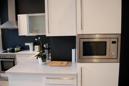 One-Bedroom Apartment Top 16 image 6
