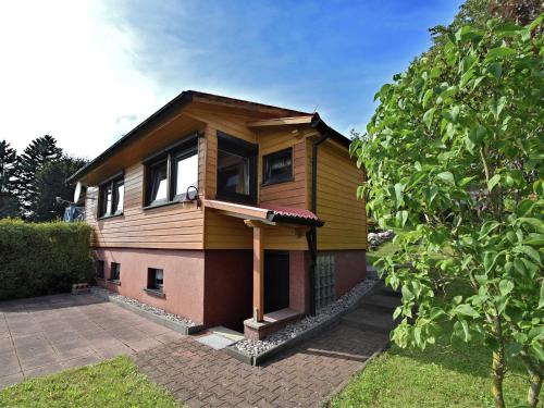 B&B Waltershausen - Exquisite Holiday Home in Fischbach with Garden - Bed and Breakfast Waltershausen