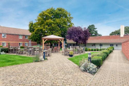 Mercure Thame Lambert Hotel - image 8