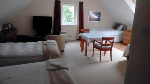 Bluebell Cottage - Accommodation - Tarbert