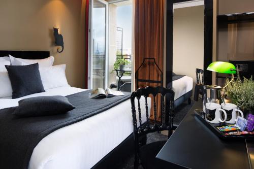 Hotel Le Chat Noir, Paris