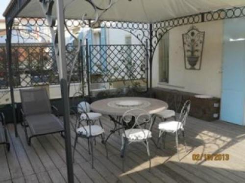 Foto - Beautifully decorated two bedroom apartment in the heart of Cannes five minutes walk from Palais 409