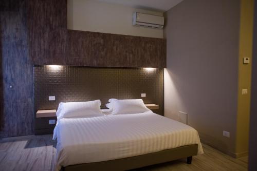 Double Room with Hot Tub