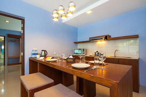 Moonscape Villa 201