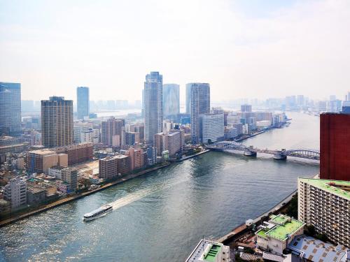 긴자 크레스턴 - 주변 환경