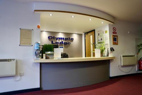 ล็อบบี้, The Olympic Lodge in อายเลสบูรี่