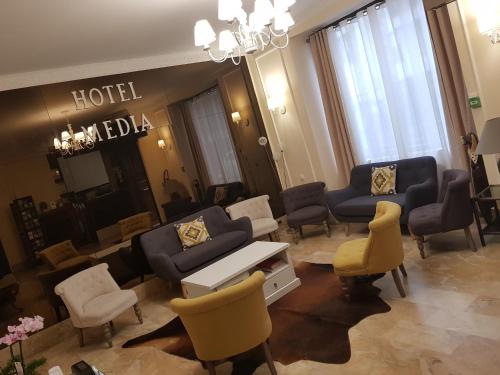 Hôtel Média, Parigi
