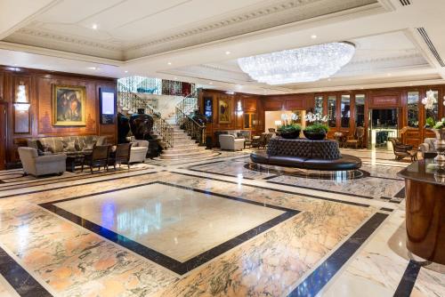Radisson Blu Edwardian Heathrow Hotel & Conference Centre London - main image