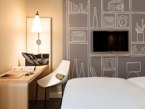 Ibis Wavre Brussels East - image 9
