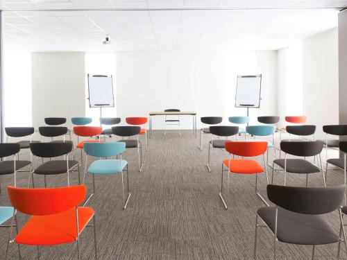 Ibis Wavre Brussels East - image 7