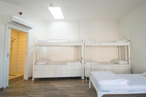 Safestay Prague Charles Bridge - image 12