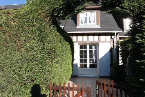 Le Cottage - image 2