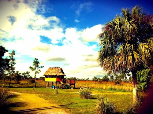 . Everglades Chickee Cottage & Bungalow - Ochopee