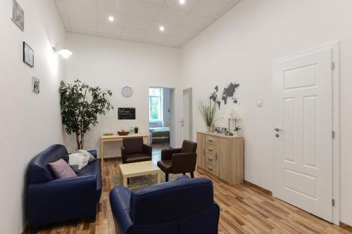 Spacious Evergreen Apartment in the heart of Budapest - image 3