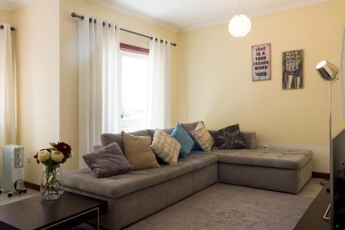 Shared lounge/TV area, Porto RT in Rio Tinto