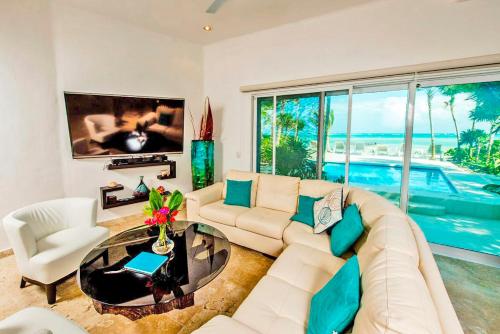 Villa Mar Azul Luxury Villa in Tulum, Mexico