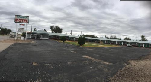 Kansan Motel - image 11