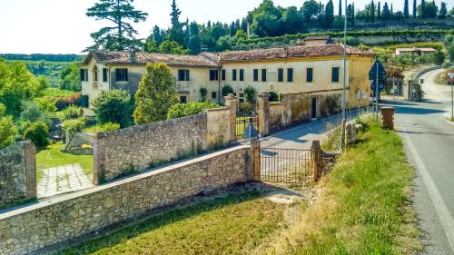  Villa Cristani, Ferienwohnung in Pedemonte