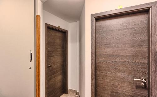 Prestige Lux Apartments - Tap to explore photos