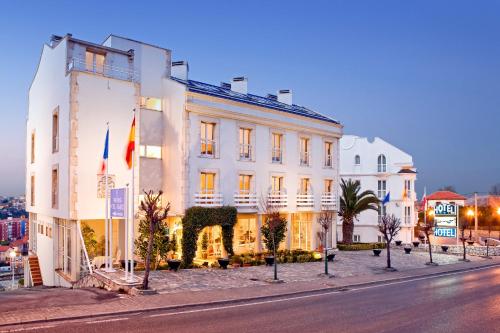 Hotel Suances Hotel Suances is perfectly located for both business and leisure guests in Suances. The hotel offers a wide range of amenities and perks to ensure you have a great time. Free Wi-Fi in all rooms, 24-ho