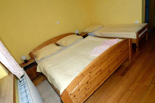 Apartment House Koprivnik - image 2