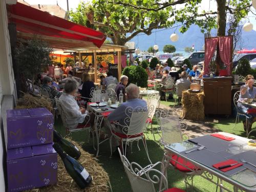設施, 日內瓦青年旅館 (Hostellerie de Geneve) in 沃韋市中心