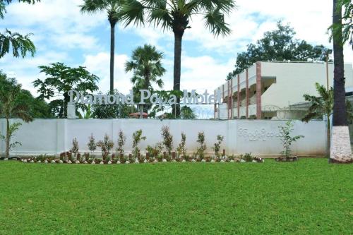 . Diamond Popa Hotel