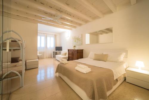Academia Residence Room Type - Deluxe Family Room