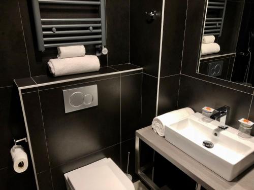 Best Western Empire Elysees - image 13