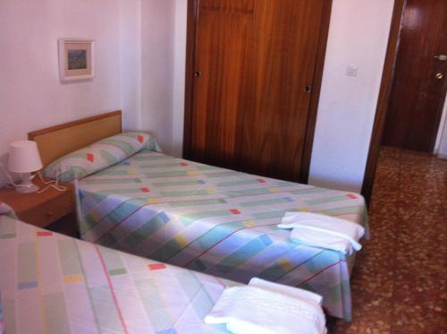 One-Bedroom Apartment (2 - 4 Adults) image 2