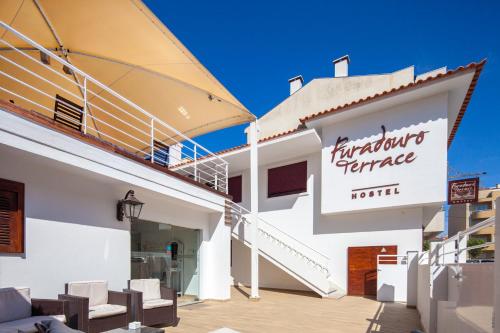 Furadouro Terrace Hostel 4