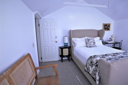 Napa Farmhouse Inn - image 3