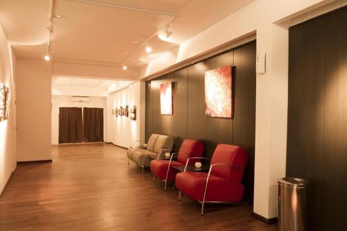 Apartment image 8