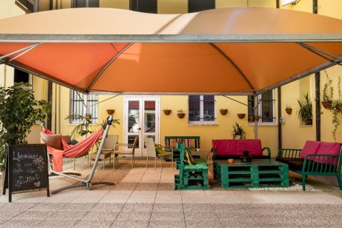 Kert, Hostel Modena San Filippo Neri in Modena