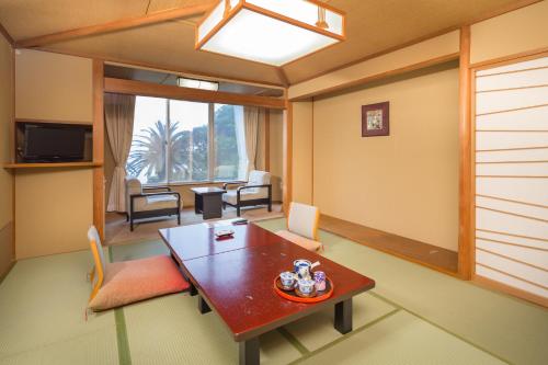 Japanese-Style Room