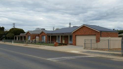 Numurkah Self Contained Apartments - The Saxton