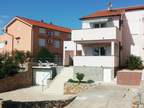 Apartment Fenix-4