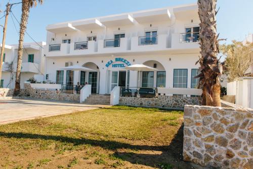 Sea Breeze Hotel 5