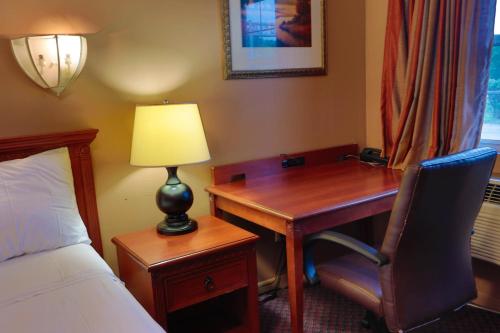 Red Carpet Inn Berlin - image 5