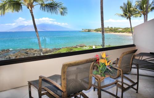 Makena Surf- CoralTree Residence Collection