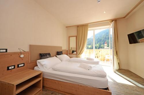 2 twin beds