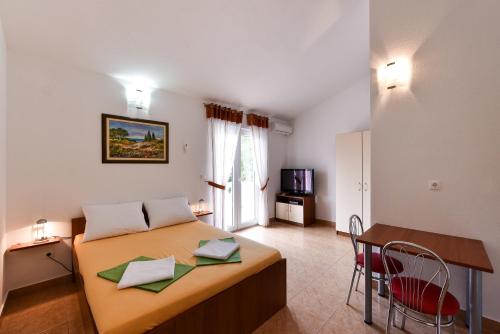 Apartments Prkacin