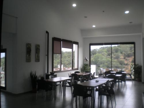 Közös társalgó / TV, Centro de Naturaleza Canada Verde "El Bosque Encantado de Cordoba" in Hornachuelos