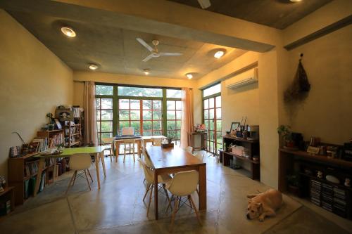Restaurant, Country Living Home Stay near Mukumugi Valley
