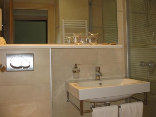 Hotel Kimen - main image