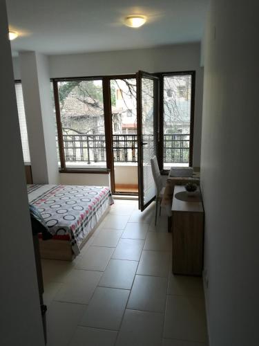 Like Home Guest Rooms - image 8