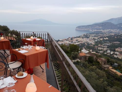 Hotel La Vue d'Or - image 2