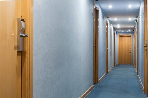 Infanta Mercedes - image 4