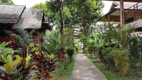 Bližnja okolica, Khao Sok Jungle Huts Resort in Khao Sok (Suratthani)