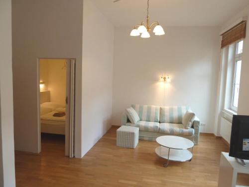 Sobieski Ring Apartments - image 10